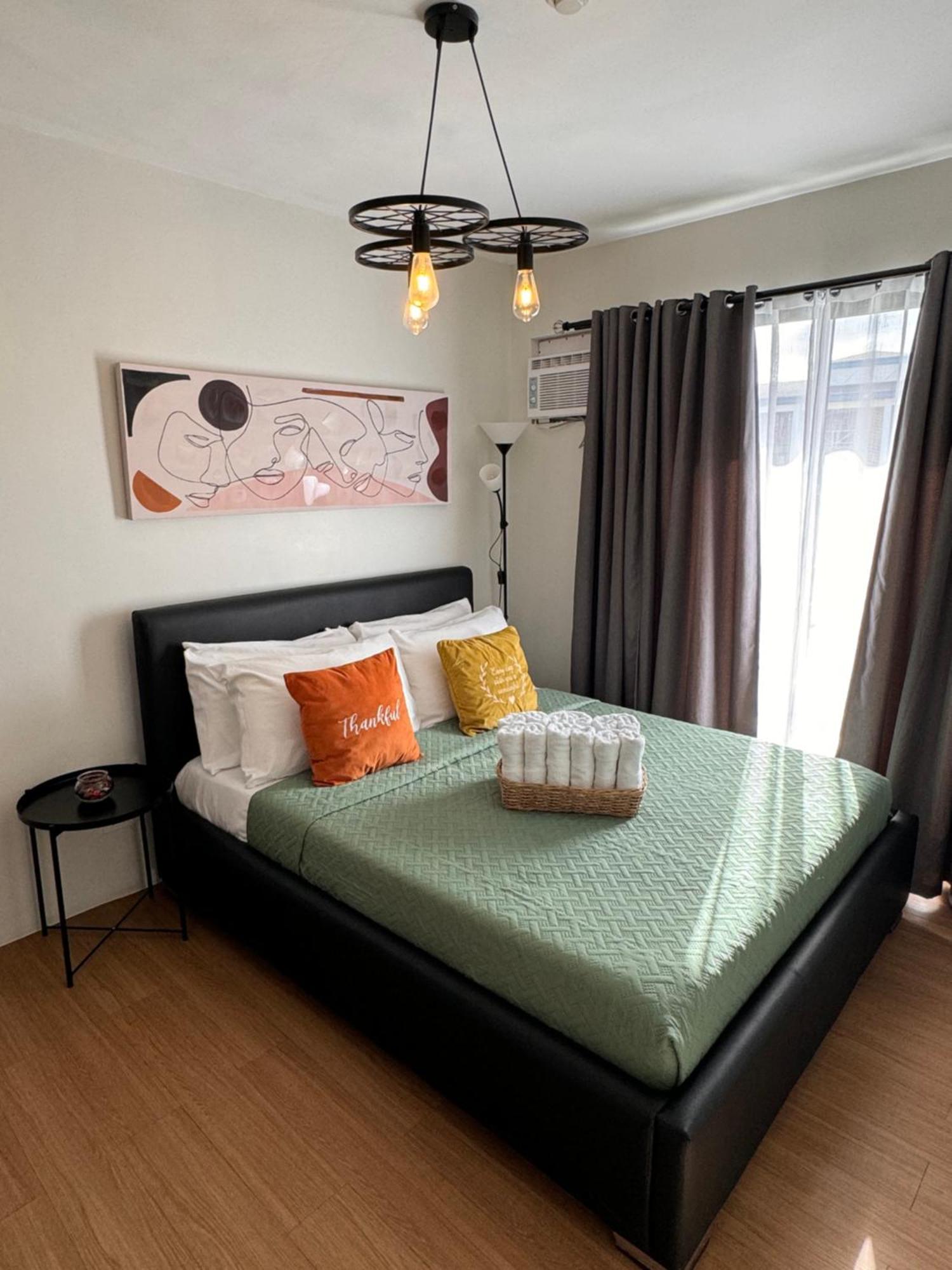 Cozyvilla At Pine Suites Tagaytay 2Br Or Studio With Free Parking 2Br In Basement Parking And Studio In Offsite Parking Tagaytay City Kültér fotó